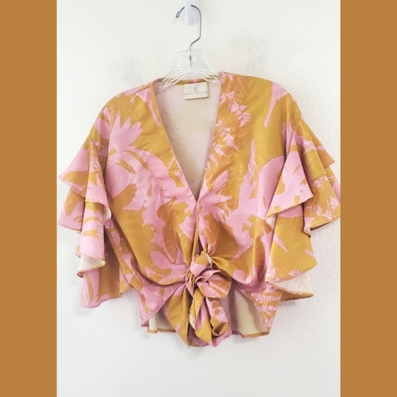 Eugenia Fernandez Ruffle Tie Front Print Top - Picture 1 of 6